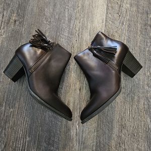 Vionic Melanie boot